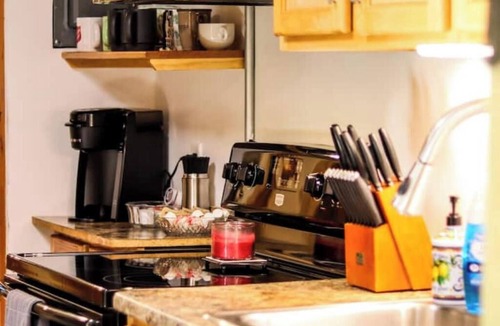 Willmar House | MY FLAT! Industrial 3 Bd with outdoor space!