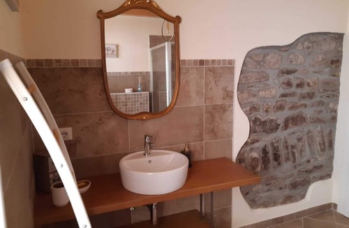 Corniglio Apartment | Myosotis Apartment "AT BENNY'S HOUSE"