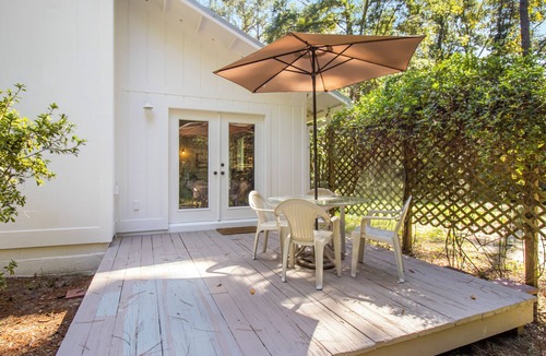 Alachua Apartment | Nature Lover’s Studio Comfort & Convenience