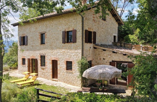 Penna San Giovanni Apartment | Nestled in a lovely landscape, fantastic panorama from the sea to the mountains.