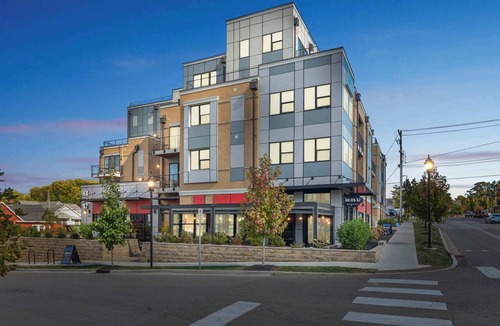 Bloomington Apartment | New Cozy Downtown Studio Near IU & Kirkwood
