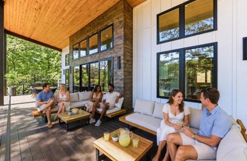 Dawsonville House | New Modern Lakefront Home on Lake Lanier with dock