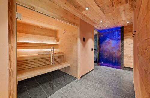Cavareno Ski Chalet | NEW OPENING "Sissi Chalets" - Unique Luxury Hideaway with Mountain view & Sauna