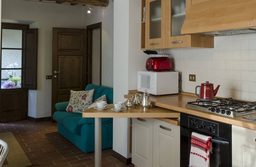 Villa Collemandina Apartment | Nice apartment in Tuscan Villa