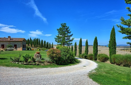 Monteroni d'Arbia Apartment | Nice apartment for 2 guests with pool, WIFI and panoramic view, close to Siena