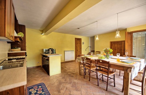 Villa A Sesta Apartment | Nice apartment for 4 guests with pool, WIFI, A/C, TV, terrace and panoramic view, close to Siena