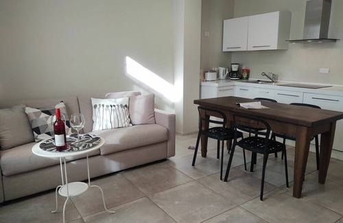 Olgiasca Apartment | Nice apartment for 2 guests with WIFI, TV, terrace and pets allowed