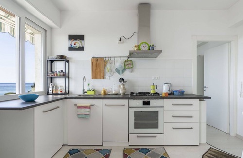 Bussana Apartment | Nice apartment for 4 guests with WIFI, A/C and balcony