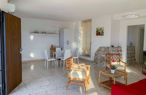 Matino Apartment | Nice apartment for 4 guests with WIFI, A/C, TV, patio and pets allowed