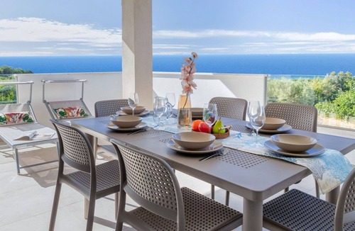 La Muddizza Apartment | Nice apartment for 4 people with A/C, WIFI, TV, terrace and panoramic view