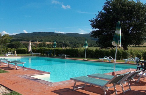 Casole d'Elsa House | Nice apartment in villa for 4 guests with pool, WIFI, TV, patio and panoramic view