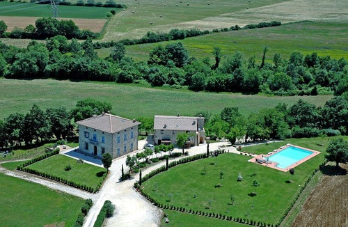 Casole d'Elsa House | Nice apartment in villa for 4 guests with pool, WIFI, TV, patio and panoramic view