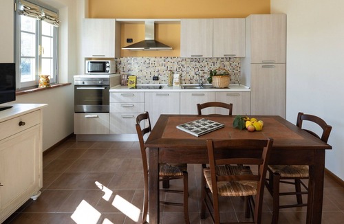 Larciano House | Nice apartment in villa for 2 people with A/C, pool, WIFI and TV