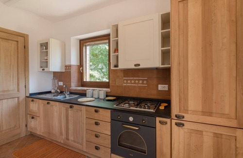 Avigliano Umbrio Apartment | Nice apartment in Avigliano Umbro