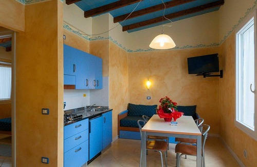 Lidi Ferraresi Apartment | Nice apartment for 4 guests with A/C, pool, WIFI, TV and parking