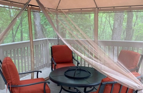 Bushkill Cabin | Nice Cabin in the Poconos Mountain (Saw Creek Est)