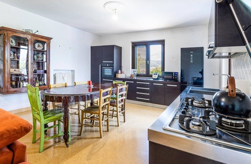 Giffoni sei Casali House | Nice home in Giffoni Sei Casali