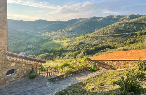 Perdifumo House | Nice home in Perdifumo with WiFi