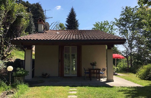 Pettenasco House | Nice house, big garden, at the Orta lake, children and pets are welcome