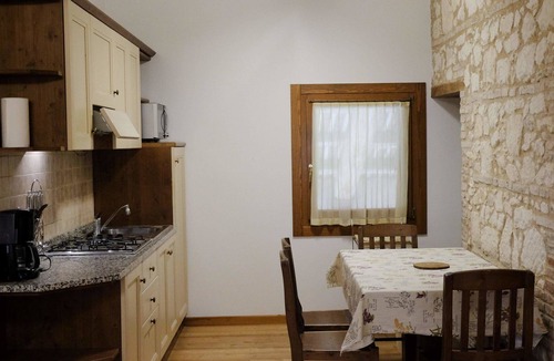 Longare Apartment | Noci apartment with two bedrooms and one bathroom on the first floor (apartment 3)