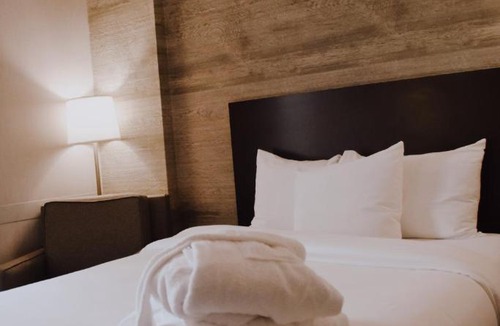 Blue Bell Hotel | Normandy Farm Hotel & Conference Center