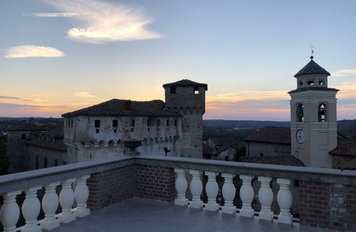 Casaleggio Boiro Apartment | Oasi Castellodilerma Park Terrace nel Monferrato Case Vacanza