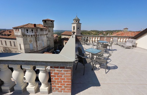 Casaleggio Boiro Apartment | Oasi Castellodilerma Park Terrace nel Monferrato Case Vacanza