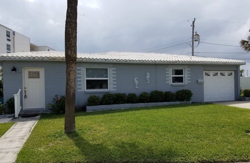 O'byrne House | Ocean view cottage in Ormond by the Sea-now avail Jan-March 2027! Must take 3 mo