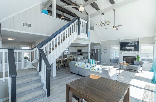 Avon House | Ocean views from every level, just steps from the Hatteras Island beaches.
