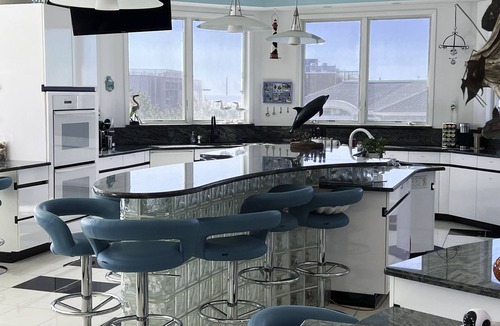 Loveladies House | Oceanfront 7+BR, 3rd fl pool, roof top hot tub.
