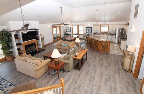 Pine Island House | Oceanside, Private Pool, Rec Room, Vllyball, PI157, Vintage Pine