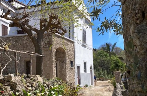 Cava de' Tirreni House | Old farmhouse between Amalfi and Pompeii (3 accommodations)