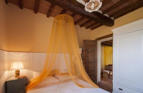 Monte San Savino Other | Old farmhouse surrounded by olive groves, near the village, 5 places, floor1,with swimming pool