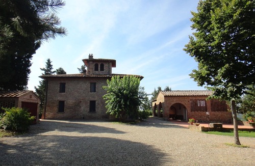 Certaldo Villa | Old villa nestled in the hills of Chianti
