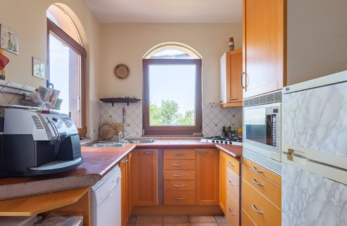 Magomadas House | Our sea view house offers space on 400 square meters for 2-10 people