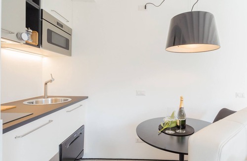 Laglio Apartment | P Terrace - Studio Apartment, Sleeps 2