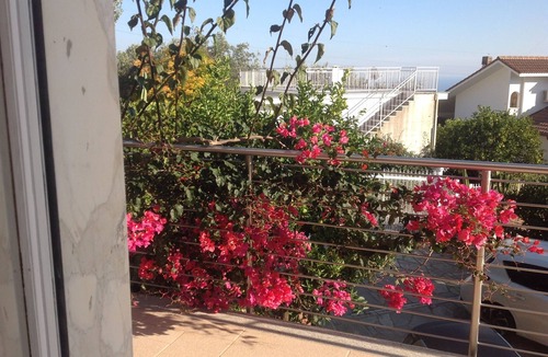Boissano Villa | PALMS AND SEA apartment In Loano in villa with terraces and garden overlooking the sea