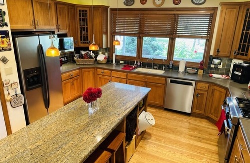 State College House | Pamper Yourself In Luxury 1 & 1/2 Miles From All The Action