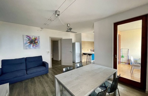 Brenzone sul Garda Apartment | PANORAMIC APARTMENT SITUATED IN THE TOWN CENTER WITH LAKE VIEW