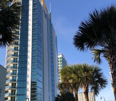 Downtown Myrtle Beach Apartment | Panoramic Oceanfront Condo OO 3rd Floor