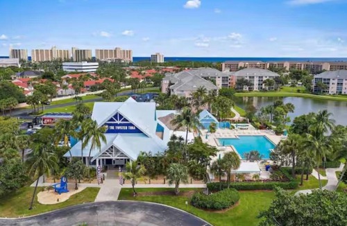 Jupiter Bay Condo | Paradise at Jupiter Bay Resort