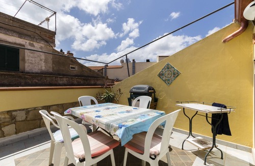 Carloforte House | PARALLELA LUNGOMARE - Casa Margherita - three-room apartment with terrace on three levels