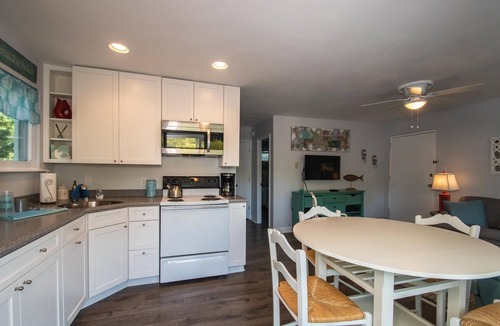 The Pines Condo | Park and Walk! Downtown Rehoboth Beach Condo