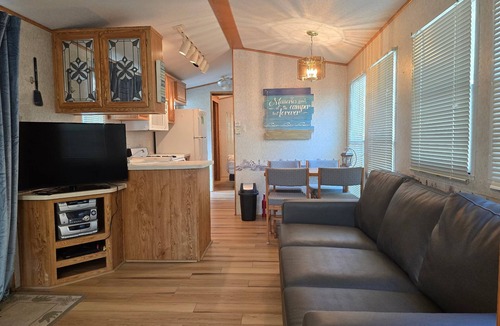 Pierceton RV Rental | Park model located at Yogi Jellystone Park. Not far from the beach.