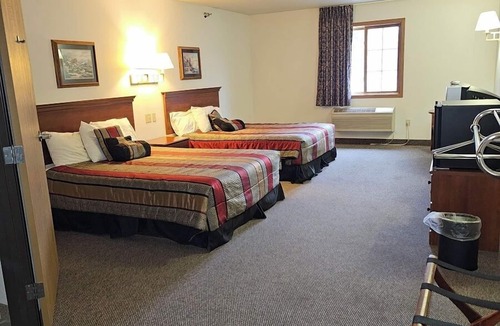 West Bend Hotel | Park View Inn & Suites and Conference Center
