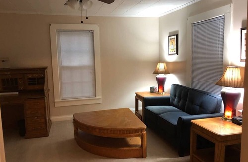 Kannapolis Cottage | Parkside Cottage Nestled Between Two Public Parks (Pet Friendly)
