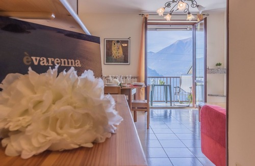 Fiumelatte Apartment | Patrizia's House Varenna