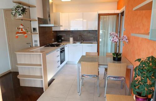 Riva di Solto Apartment | Patty ZU - Lakeside apartment