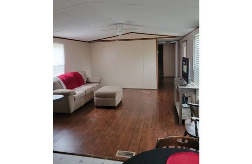 Barnesville House | Peaceful 2-bedroom home
