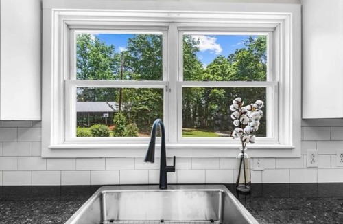 Valdese House | Peaceful, Cozy and Convenient